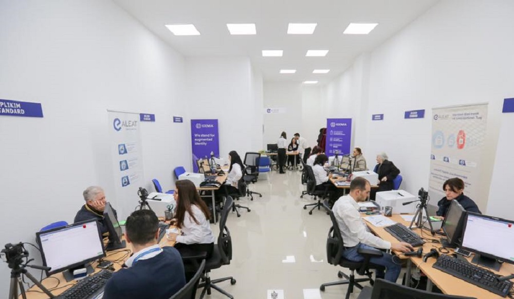 Iken ALEAT, nga 1 gushti aplikimi per karta dhe pasaporta me kupona te rinj